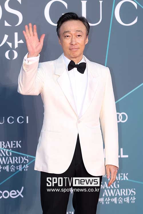 "염혜란 조연상 못 받아서 욕해" 이성민, 아슬아슬한 농담으로 안타까운 입방아 [이슈S]