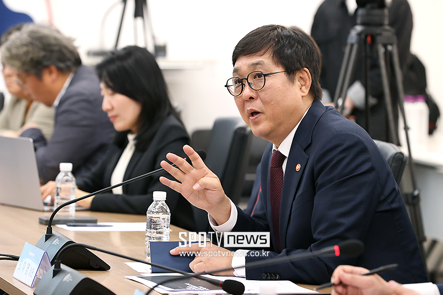 [포토S] 발언하는 최휘영 문화체육관광부 장관