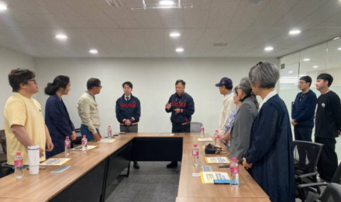 노무현 재단, 롯데 구단에 유감 표명…롯데 "협력업체 직원 퇴사, 다시 한번 사죄드린다"