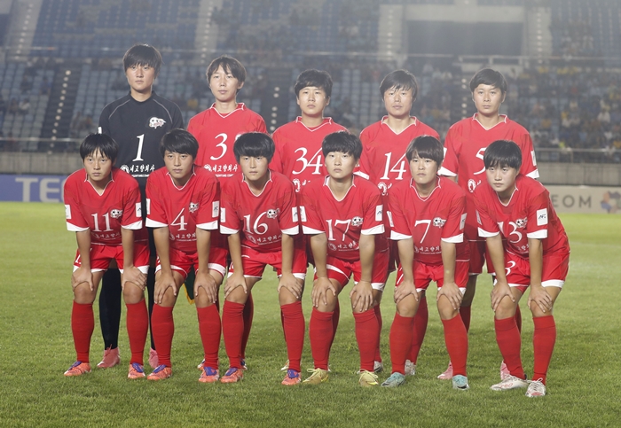 ▲ 북한 내고향여자축구단은 수원종합운동장에서 열리는 2025-2026 아시아축구연맹(AFC) 여자 챔피언스리그(AWCL) 준결승전을 치르기 위해 방남 예정이다. ⓒ연합뉴스/EPA