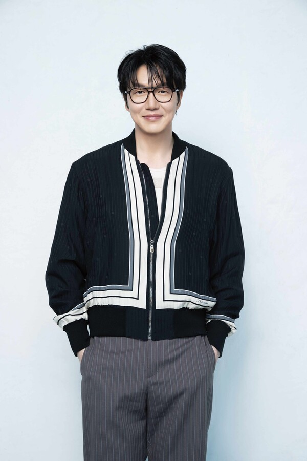 성시경, 日아이스쇼 무대서 첫 라이브…차준환과 '너의 모든 순간'으로 협업