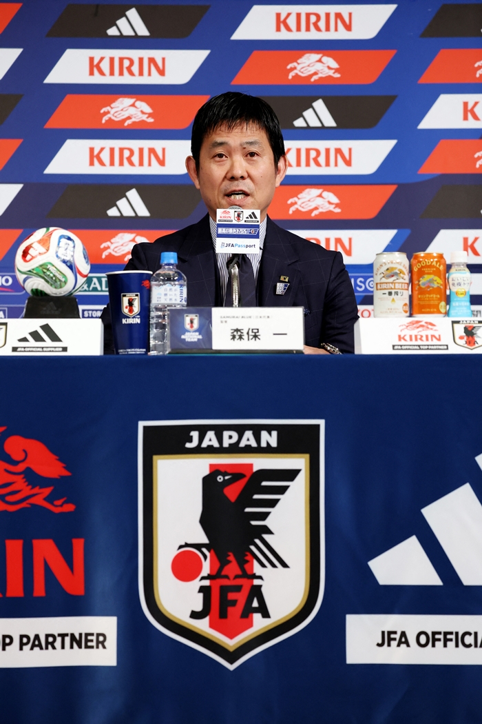 ▲ 모리야스 하지메 일본 축구대표팀 감독이 도쿄에서 열린 기자회견에서 2026 북중미 월드컵 최종 명단을 발표했다. ⓒ연합뉴스/REUTERS
