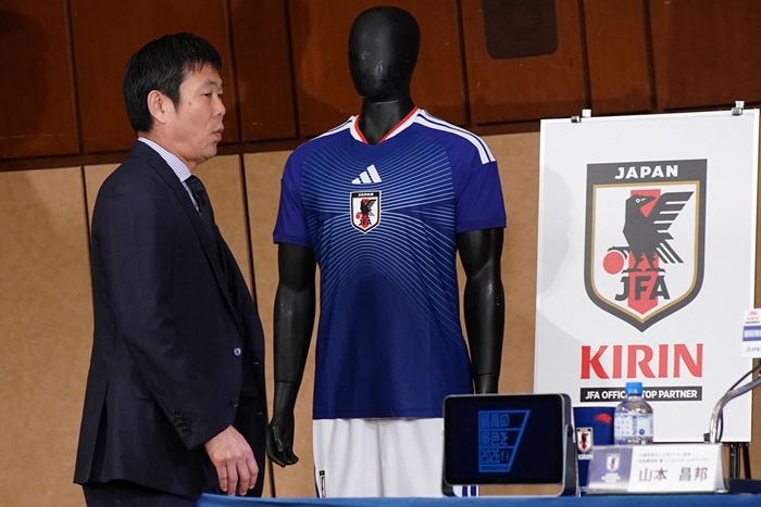 ▲ 모리야스 하지메 일본 축구대표팀 감독이 도쿄에서 열린 기자회견에서 2026 북중미 월드컵 최종 명단을 발표했다. ⓒ연합뉴스/AFP