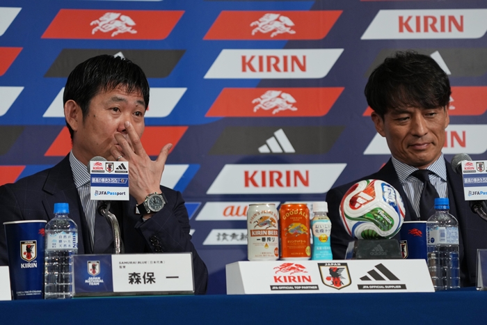 ▲ 모리야스 하지메 일본 축구대표팀 감독이 도쿄에서 열린 기자회견에서 2026 북중미 월드컵 최종 명단을 발표했다. ⓒ연합뉴스/AP