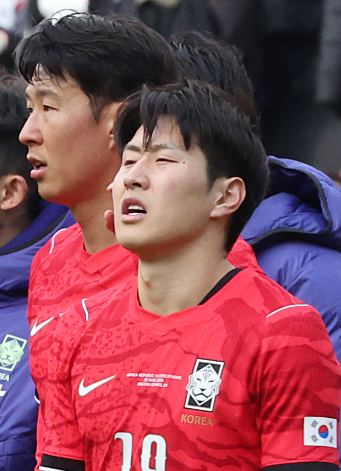 ▲ 손흥민과 이강인에게 크게 의존하기도 하지만 홍명보호가 아시아 예선 무대에서 폭발적으로 터져 나온 막강한 공격력과 흔들림 없이 유지된 안정적인 전력이 개최국인 미국 현지에서도 꽤 높은 평가를 받아낸 분위기다. ⓒ연합뉴스