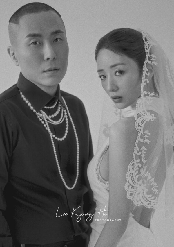 ▲ 오늘(16일) 결혼하는 라도와 윤보미. 출처| 로드앤테일러 SNS