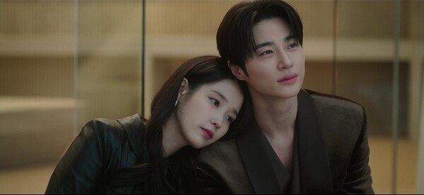 아이유♥변우석, 목숨 건 사랑 끝 왕좌 올랐다...최고 16.3%('21세기 대군부인')