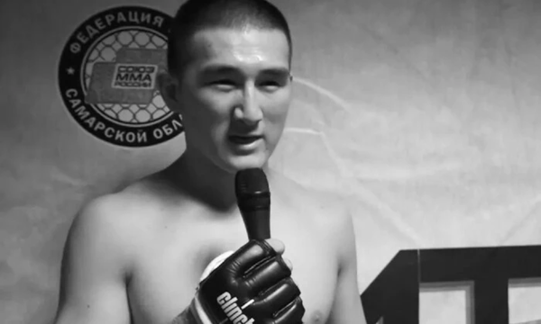 "10대 소녀 구하고 숨졌다"…MMA 파이터 영웅적 행동에 키르기스스탄 눈물→데뷔전 68초 암바승 격투가 비극적 사망