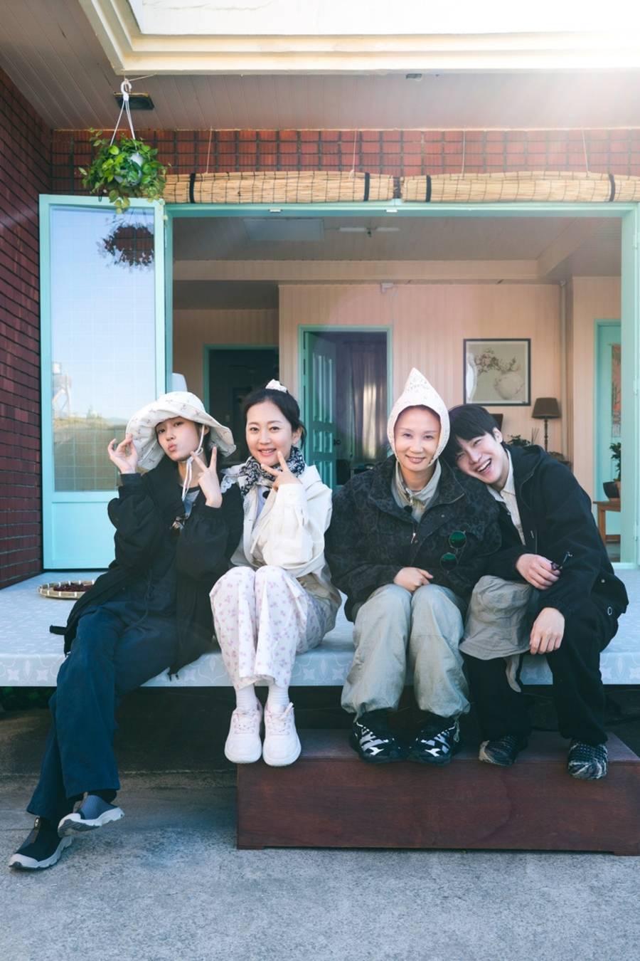 ▲ 노윤서, 염정아, 김선영, 강유석(왼쪽부터). 제공| tvN '언니네 산지직송3'