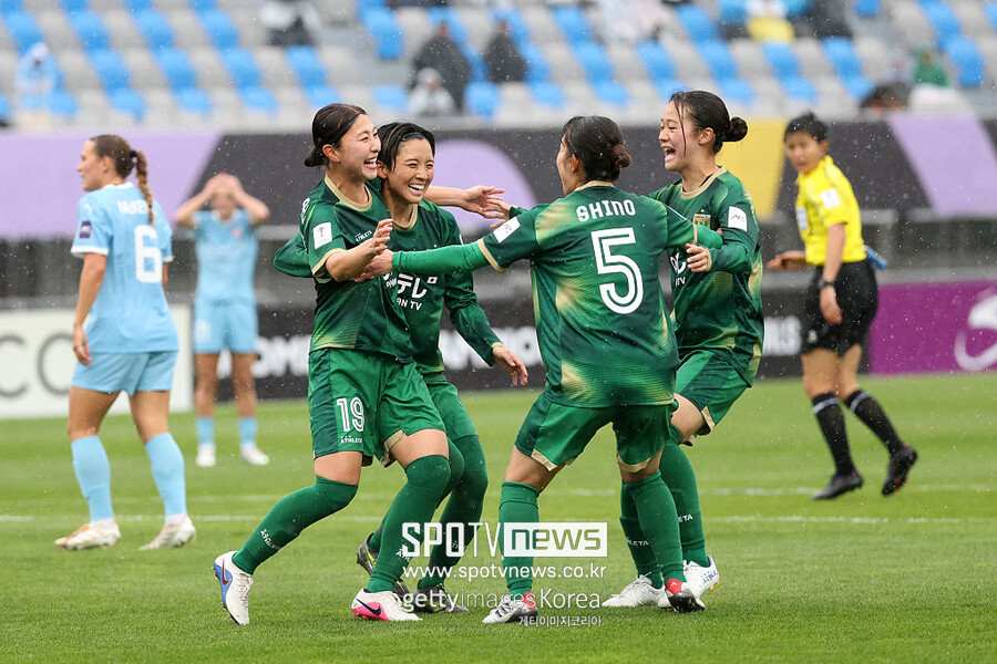 ▲ 호주의 멜버른 시티를 꺾은 일본 여자축구의 명가 도쿄 베르디 벨레자가 아시아 정상으로 향하는 마지막 관문에 가장 먼저 도달했다.