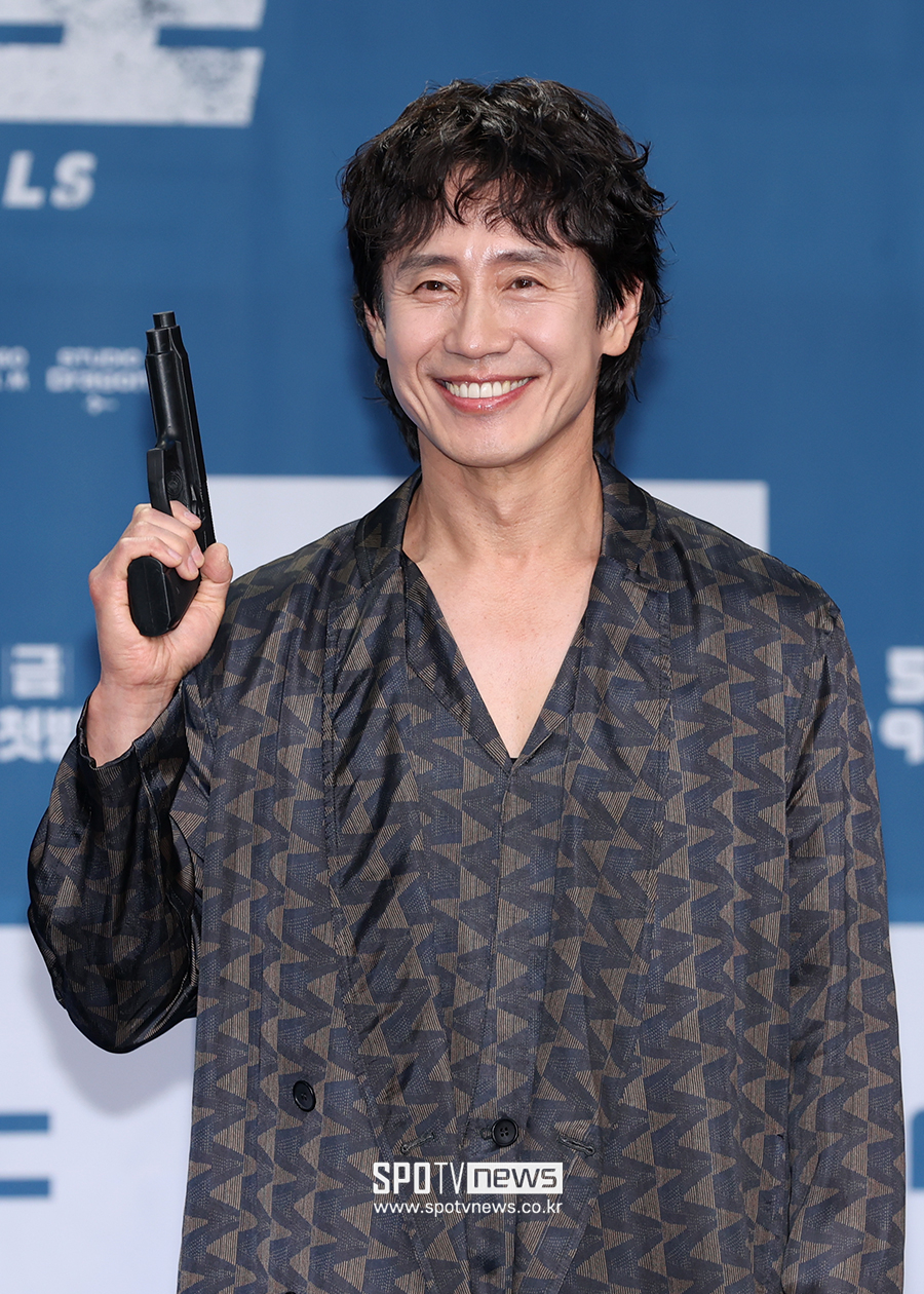[포토S] 신하균, '에이스 국정원 요원'