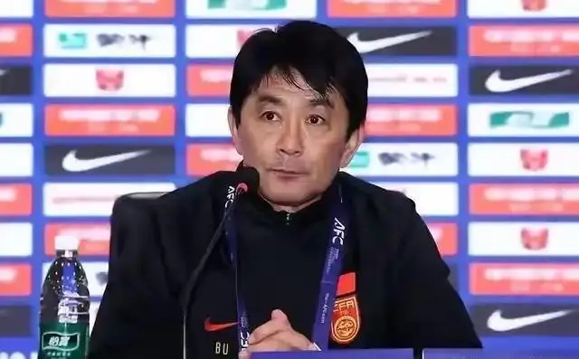 ▲ 중국 U-17 축구대표팀이 21년 만에 월드컵 본선행에 성공했다. 이제는 22년 만에 아시아 정상까지 노린다. 중국을 아시안컵 결승에 올려놓은 일본인 감독. ⓒ 소후