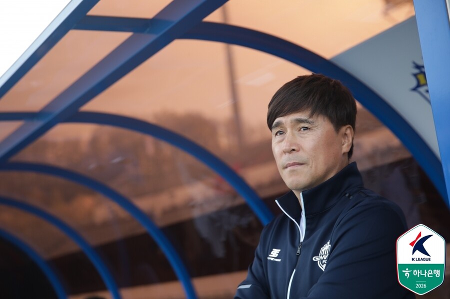 [박대성의 기묘한S파일] 어쩌면, 못 돌아올 강을 건넌 김해 감독의 '병가’