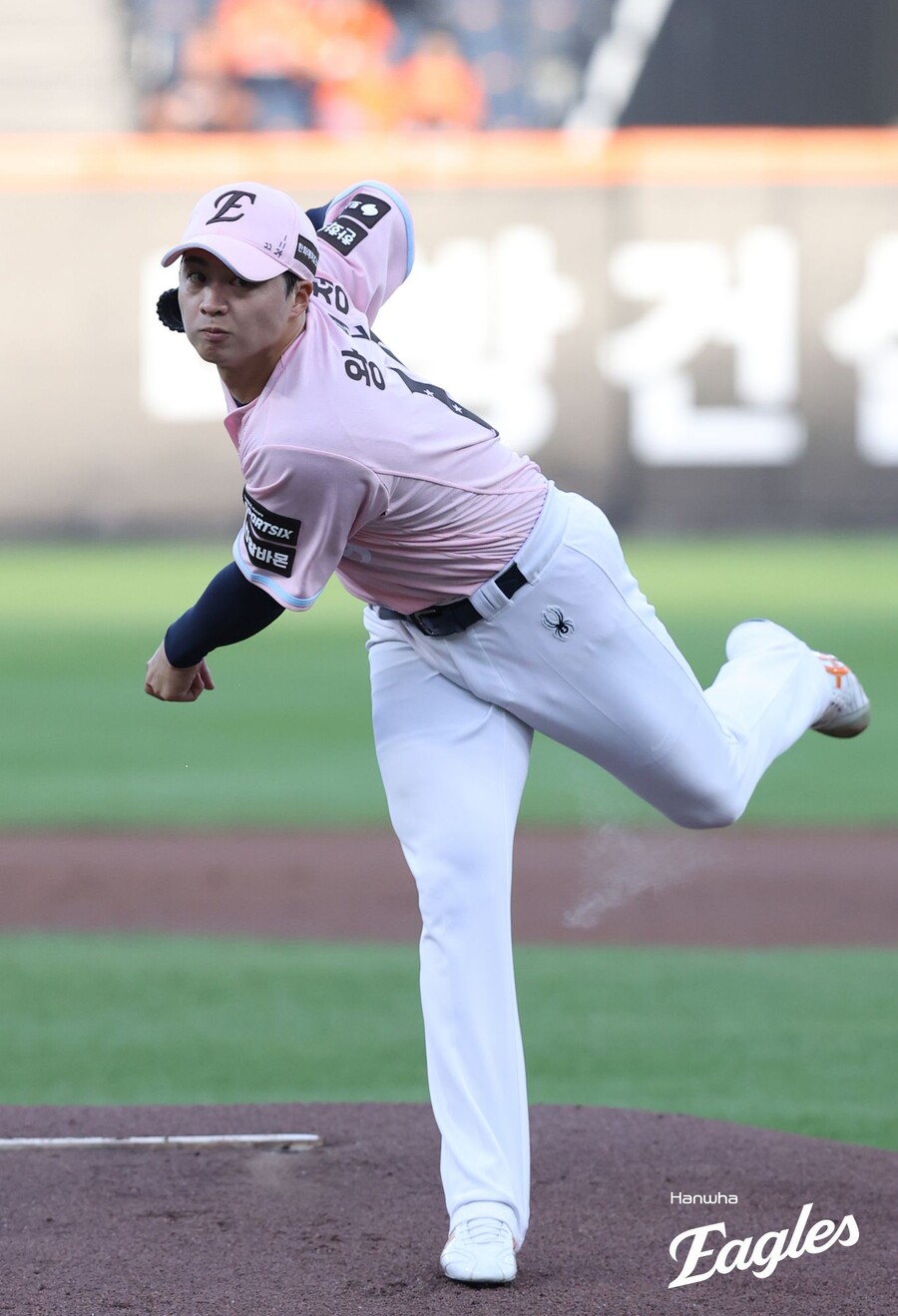 한화는 KBO가 제도 신설 안 했으면 어쩔뻔 했나…대만판 류현진의 폭격, 신선한 바람이 분다 [아시아쿼터①]