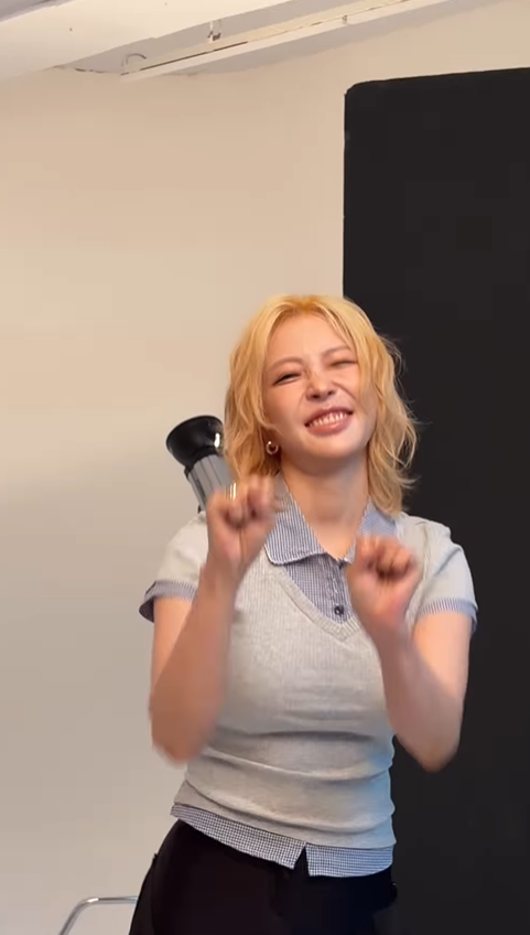 보아, 홀로서기 후 파격 금발 탈색… 스타일 확 바뀌었다