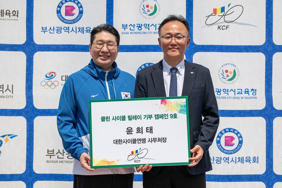 대한사이클연맹 이상현 회장(왼쪽)과 윤희태 사무처장. ⓒ대한사이클연맹