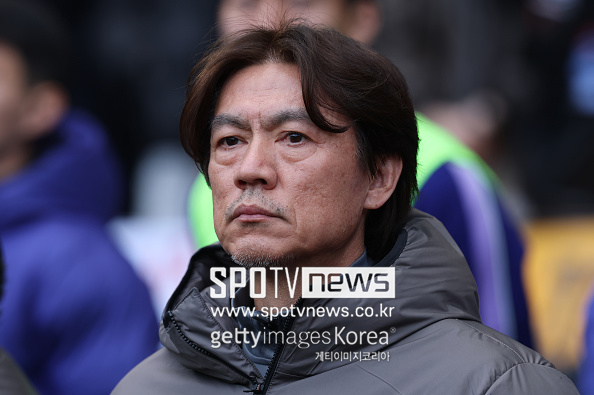 "홍명보 감독을 향한 지속적인 압박이 이어진다" 해외 매체, 한국의 월드컵 예측 "예상치 못한 결과 맞이할 수도"