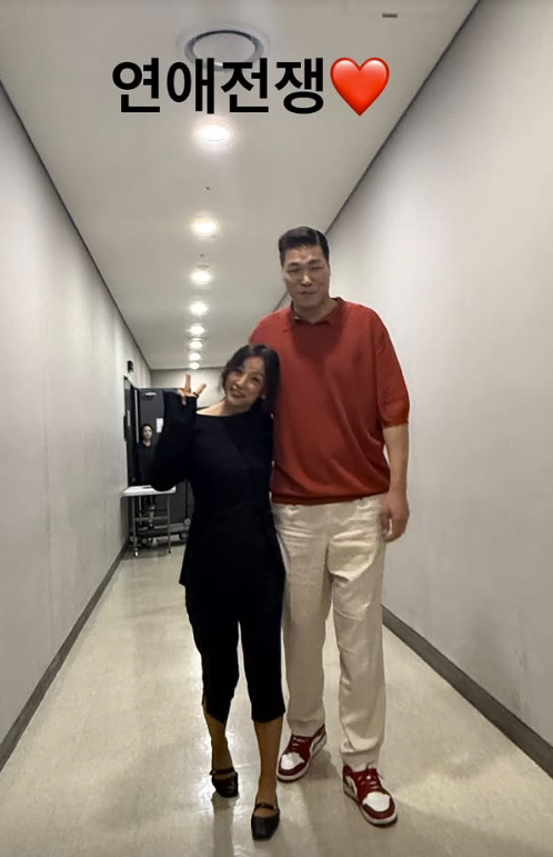 이효리, 키 205cm 서장훈 품에 쏙…'압도적 키 차이 조합'