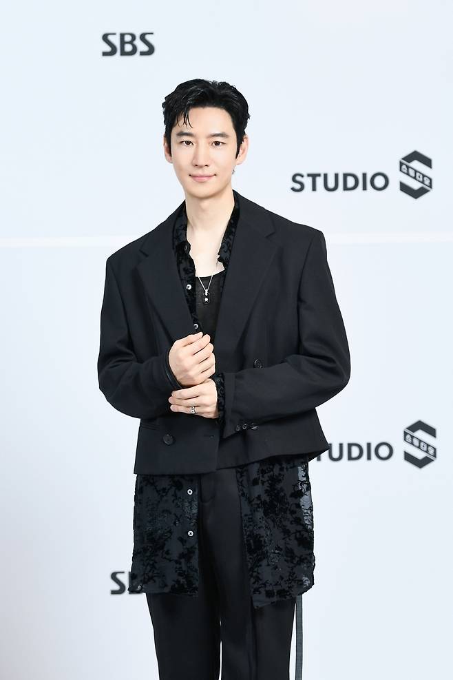 '승산 있습니다' 이제훈 "'모범택시' 큰 인기, 새 도전 고민 컸다"