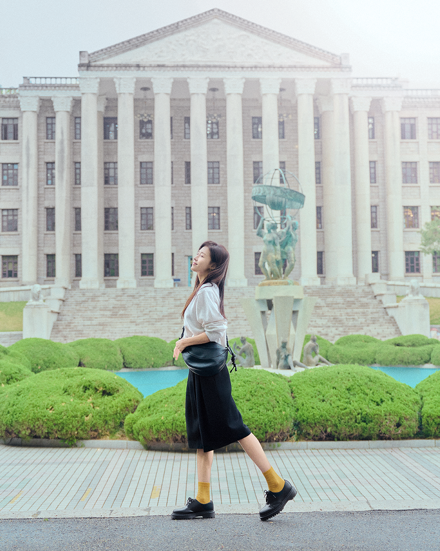 ▲ 하지원이 24년 만에 다시 ‘대학내일’  잡지 표지 모델이 됐다. 출처|대학내일