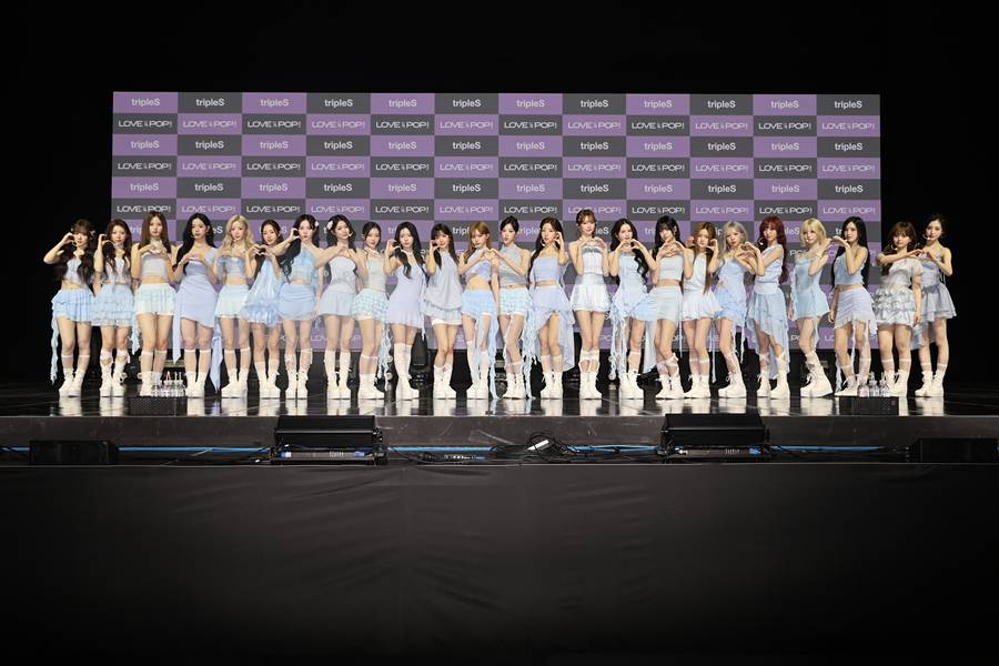 트리플에스 24人, 1년 만에 완전체 뭉쳤다 "위로 전할 것…목표=음방 1위"[종합]
