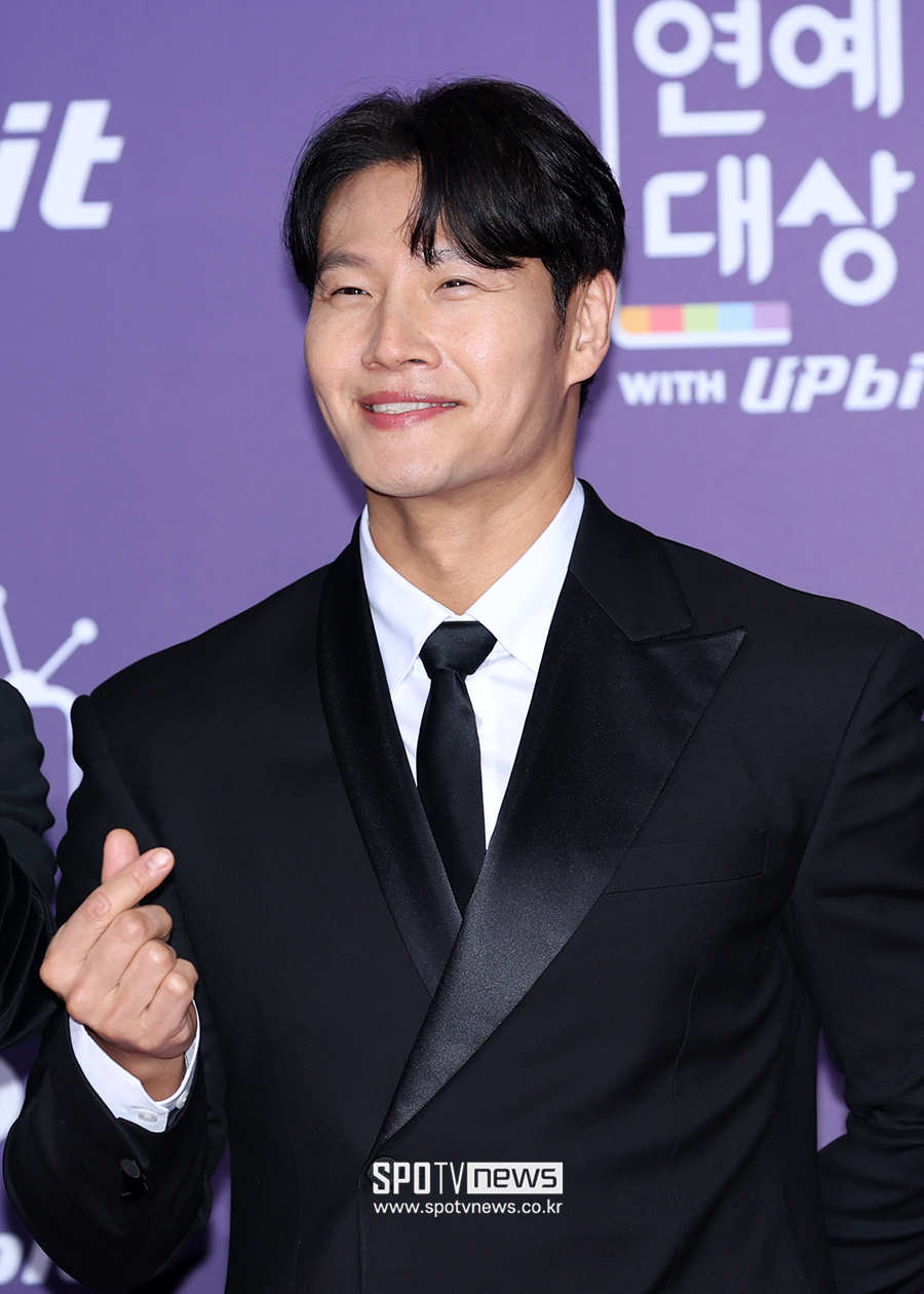 '짠돌이' 김종국, 의외의 소비패턴 "똑같은 바지 20벌"…지석진 "이해 안돼"('만학도지씨')