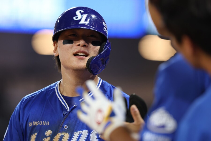 ▲ 삼성 라이온즈 박승규. KBO가 지난 1일 시작된 2026 KBO 올스타 베스트12 팬 투표를 2일 14시부로 전면 중단하고 3일 00시부터 투표를 새롭게 실시하기로 결정했다. KBO가 각 구단이 제출한 후보 명단을 취합하는 과정에서 삼성 최형우, 박승규의 포지션을 잘못 표기하는 실수를 범했기 때문. 이후 최형우를 지명타자, 박승규를 외야수로 정정했으나 투표의 공정성을 위해 재실시를 선택했다. ⓒ삼성 라이온즈
