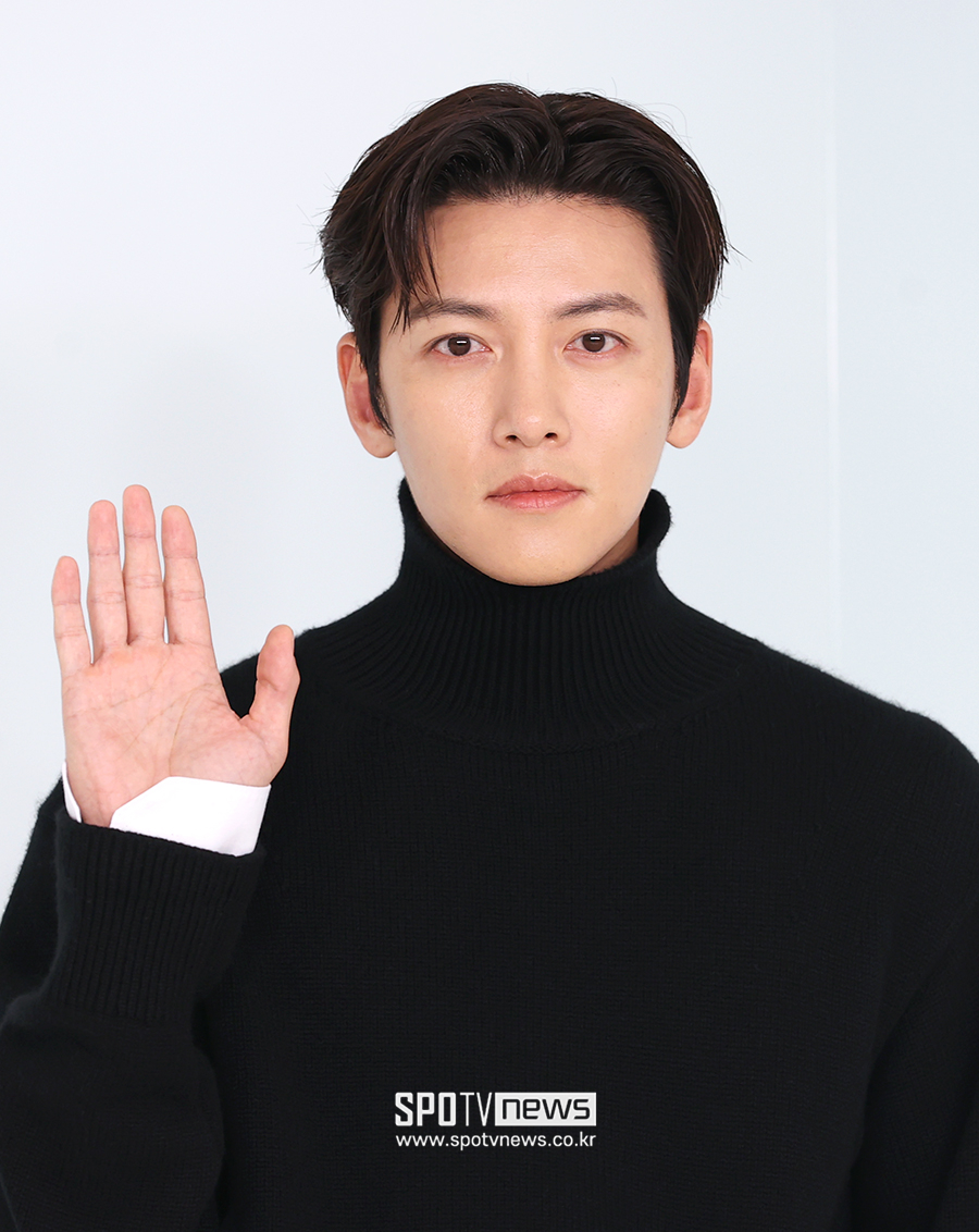 지창욱도 탈세 의혹…국세청 '수십억 추징' 보도에 "확인 중"