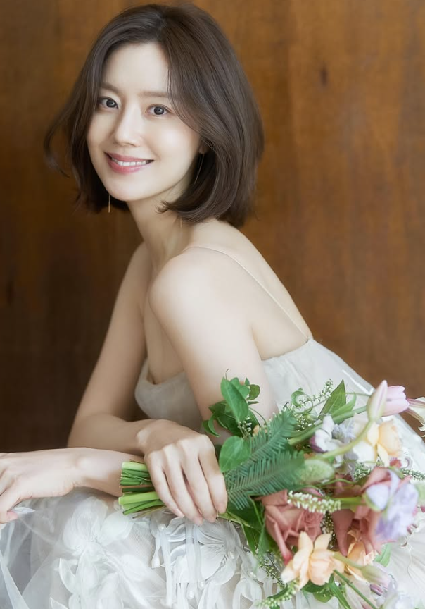 '6월의 신부' 문채원, 다이어트 성공→웨딩화보 공개