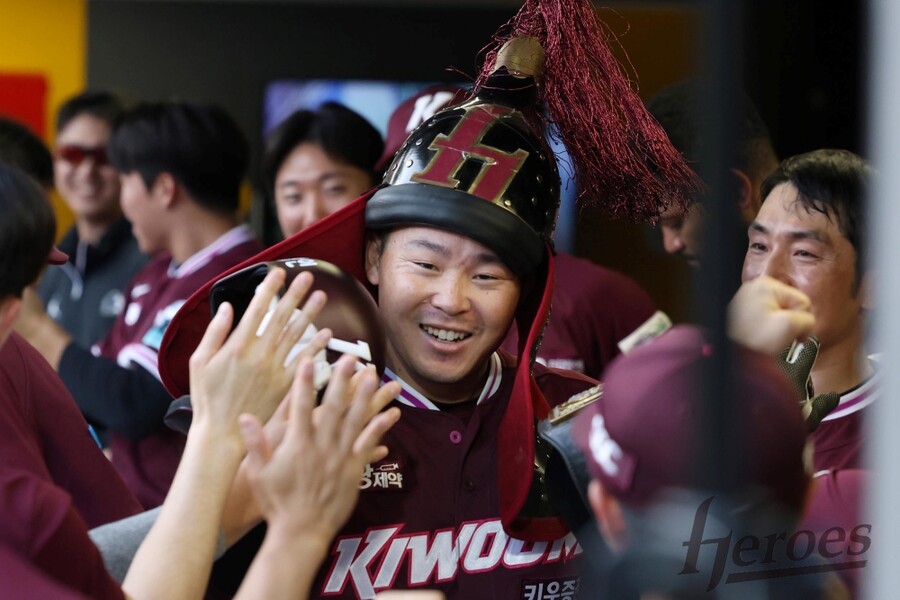 韓 응원문화 홀딱 반한 ML 50홈런 타자 "폭발적인 분위기 맘에 들어, 더 좋은 경기력 확신"