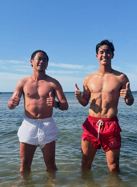 '둘이 합쳐 71세인데' 일본 축구계 열광, '근육질 몸매' 과시한 日 슈퍼스타들..."자기관리의 끝판왕" 극찬 세례