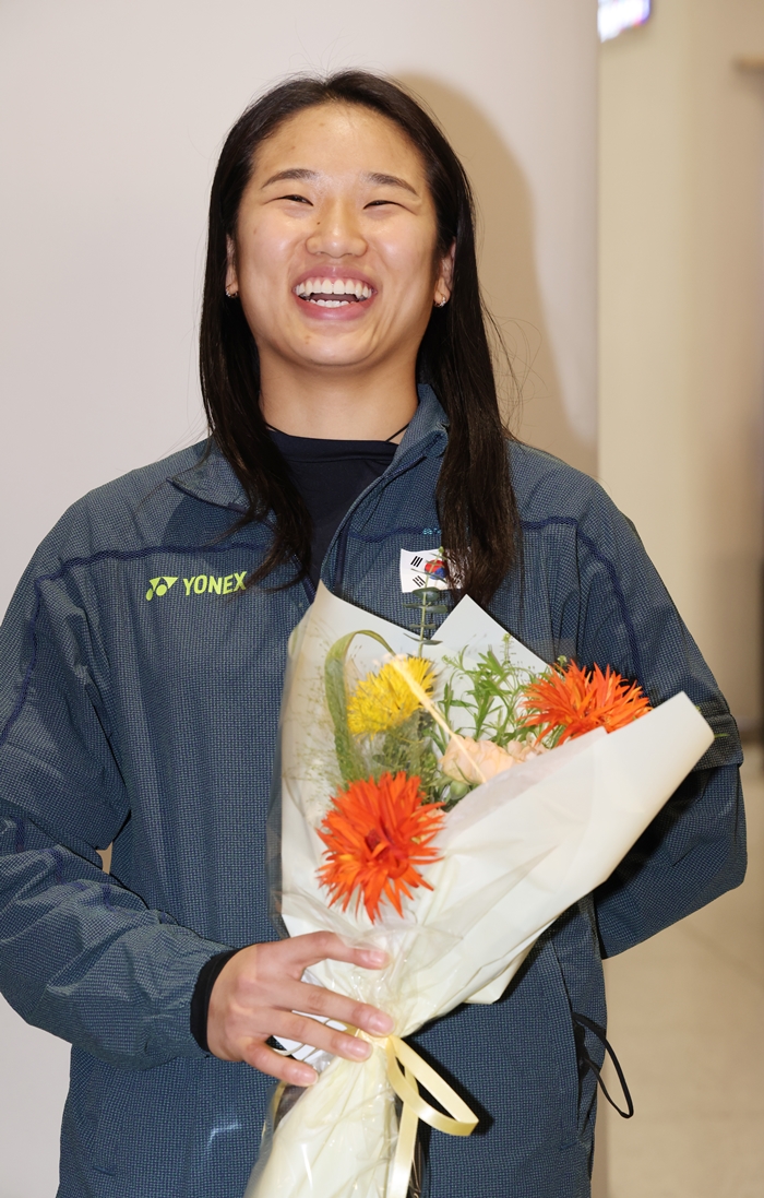 '4강' 안세영, 또 해냈다! 벌써 통산 400승...천위페이와 또 운명의 준결승 '2주 연속 우승' 최대 고비