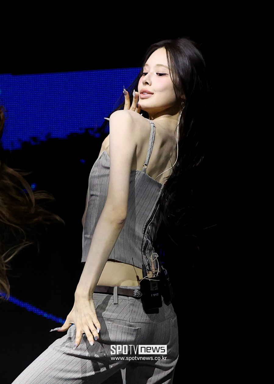 [포토S] 이즈나 방지민, '유혹의 댄스'