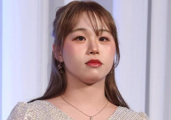 '두 번이나 올림픽 갔는데 한 번도 못 뛰었다' 日 23살 '스키 아이돌' 눈물의 은퇴…12년 도전 끝 "모든 힘 쏟아냈다"