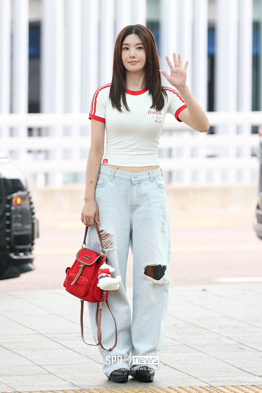 [포토S] 권은비, '월드컵 응원하고 올게요!'