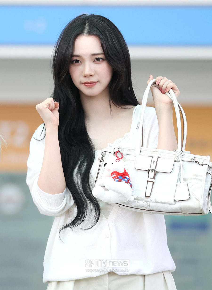 [포토S] 에스파 카리나, '귀여워'