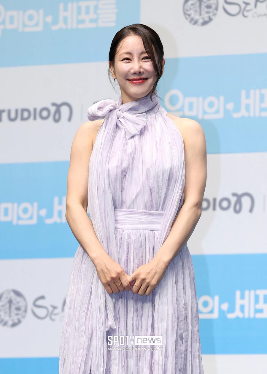 [포토S] 김소향, '보랏빛 홀터넥 드레스'