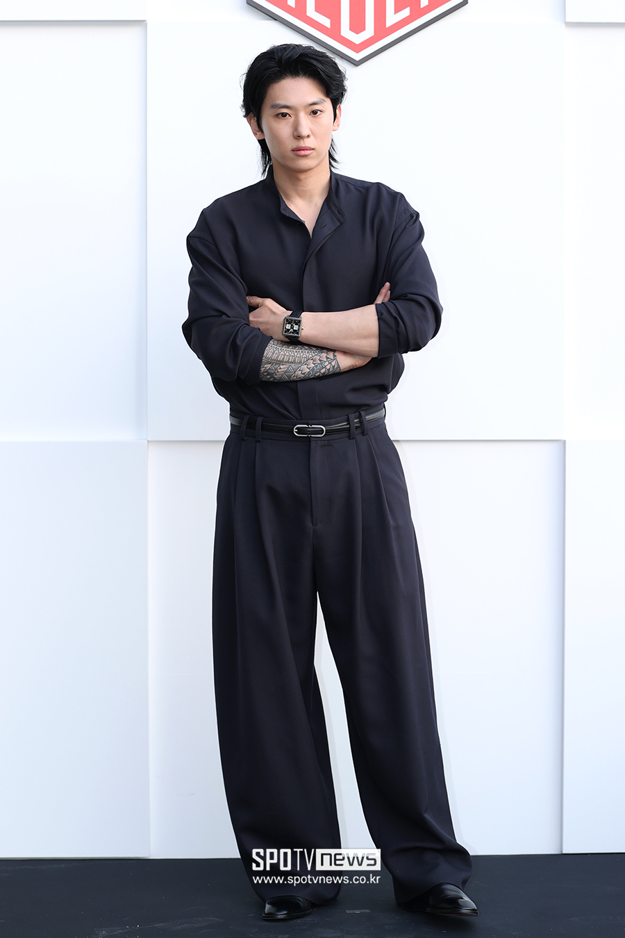 [포토S] 덱스, '올블랙 패션'