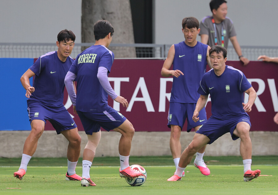 ▲ 홍명보 축구대표팀 감독은 선수들과 대화하며 서로를 알아가는 것에 집중했다. ⓒ연합뉴스