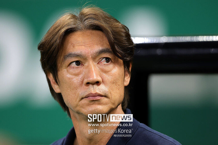 "체코전 패했다면 엄청난 비판 받았을 것" 中도 인정한 홍명보의 '용기'…진짜 승부처로 '후반 24분' 지목→"손흥민 의존 시대 끝냈다" 극찬