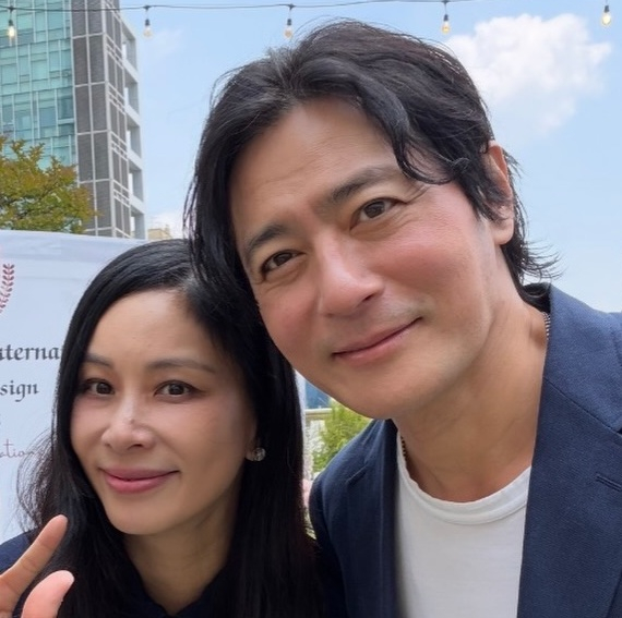 장동건♥고소영, 국제중학교 졸업식 부부동반 '포착'