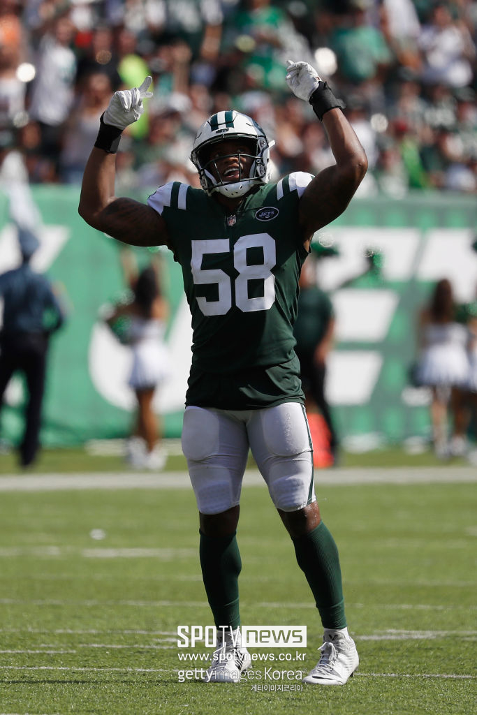 ▲ 전 NFL 선수인 대런 리가 연인 살해혐의로 기소됐다.