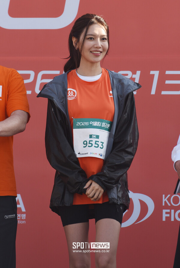 '정경호와 이별 흔적은 없었다'…수영, 첫 공개석상서 내내 밝은 모습