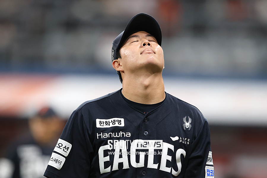 '韓 최초 업적자' 4⅓이닝 퍼펙트→인생투 했는데…한화 빈타, 키움한테 또또 졌다 [고척 게임노트]