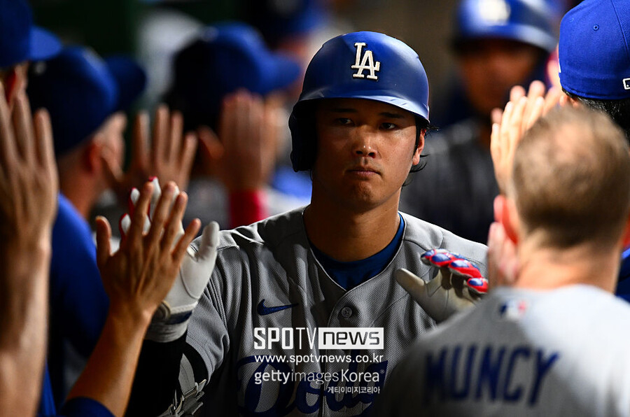 [속보] 괴력의 오타니! 부상→선발 복귀→선두타자 홈런 쾅!…3G 연속 대포 '시즌 14호'