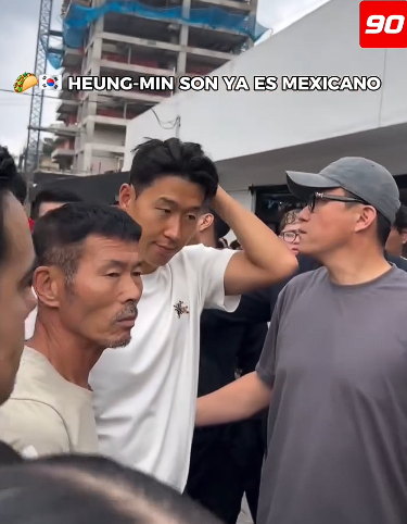 '타코집 방문' 손흥민은 그저 문화 즐긴 건데, 멕시코 팬들 화났다..."왜 맛없는 집을", "누가 쏘니에게 맛집 추천해 줘"