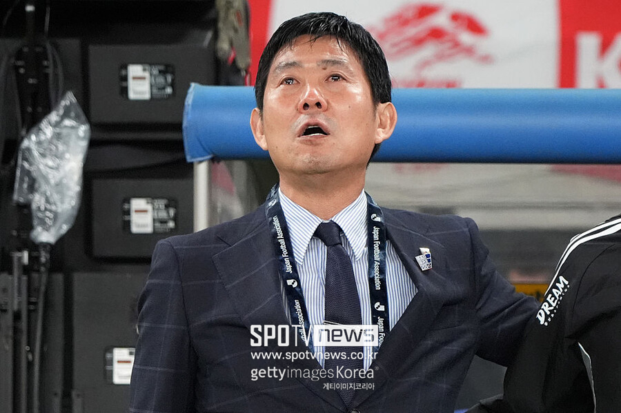 "일본 위해선 사퇴 가능, 하지만…" 日 감독 분노…기미가요에 눈물 흘린다고 비웃음 받자 "놀림감 아니다" 정면 반격