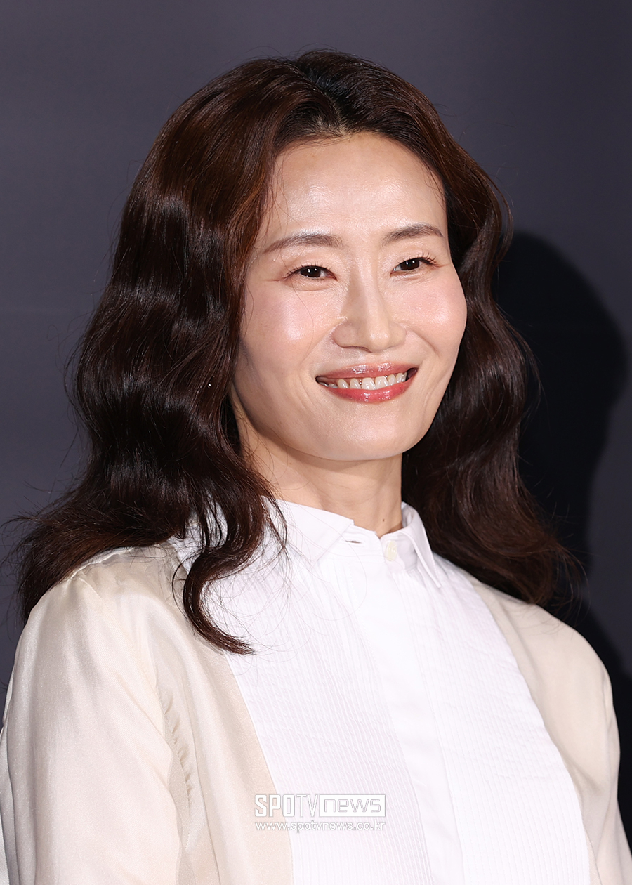 [포토S] 김영아, '팬들과 만나는 시간 즐거워~'