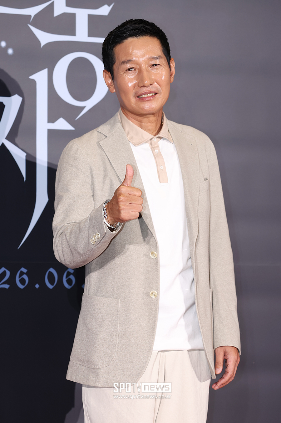 [포토S] 염경엽 감독, '조카 영화 응원 온 작은 아버지'