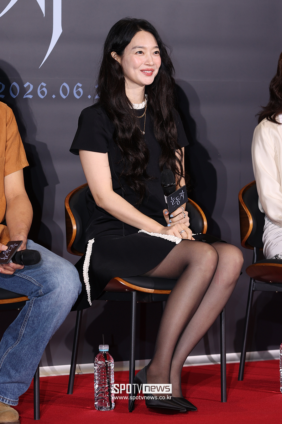 [포토S] 신민아, '각선미 뽐내며'